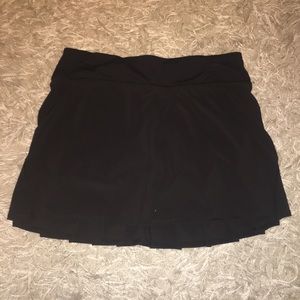 6 Tall Lululemon Skirt!